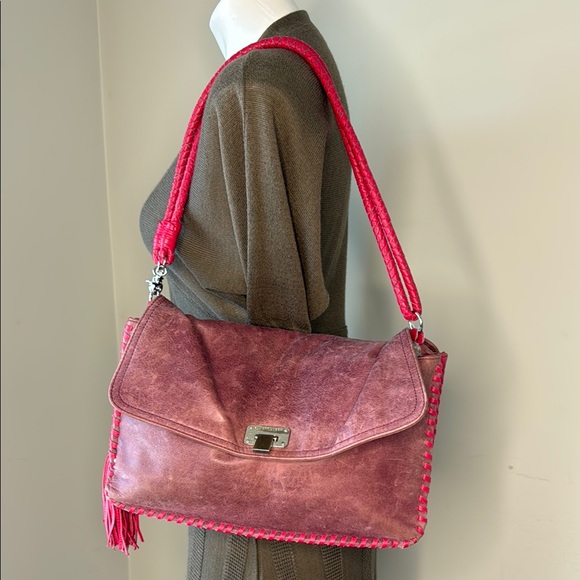 Elliott Lucca Handbags - Like New Elliott Lucca Leather Bag Purse